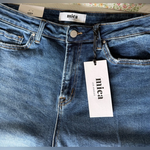 Mica Super High Vintage Crop Flare Jeans 💙 - Picture 5 of 7